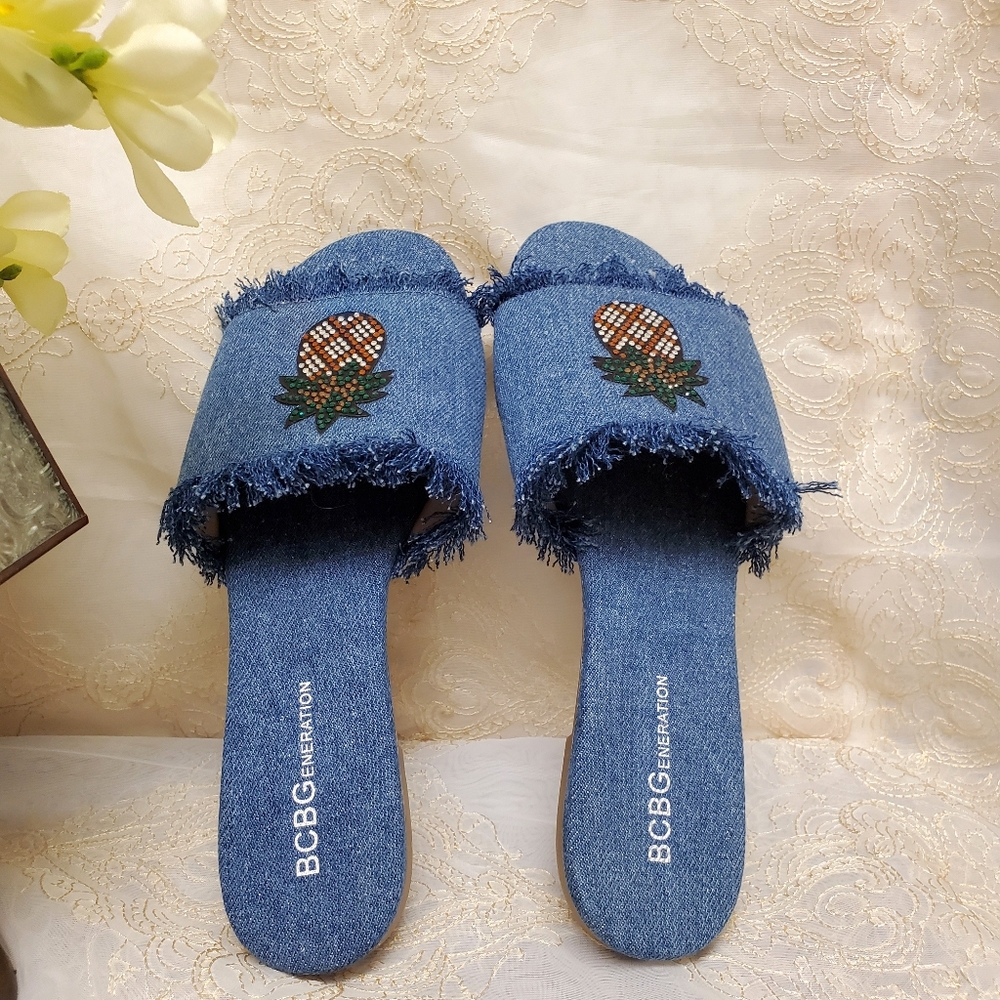 BCBGENERATION Pineapple Slides - Picture 3 of 8